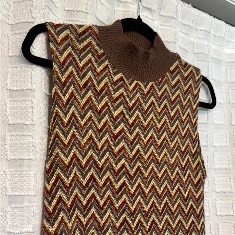 Vintage Saint Florent Chevron Pattern Sleeveless Top - Picture 6 of 6
